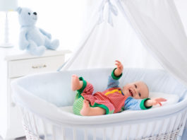 Ako vybrať matrac a lôžkoviny pre zdravý spánok bábätka